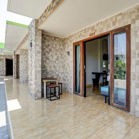 Oyo 3950 The Ratna Hotel Кута Екстериор снимка
