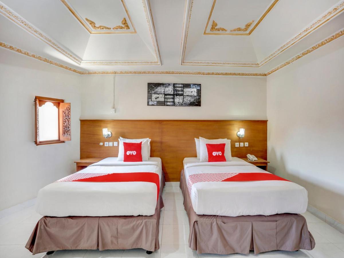 Oyo 3950 The Ratna Hotel Кута Екстериор снимка
